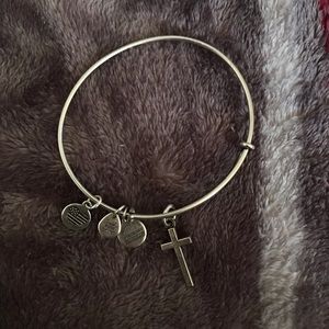 Cross Alex & Ani